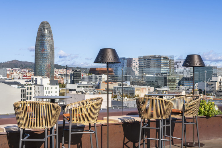 Hotel Pere IV:  Vermouth for 2 Hotel Pere IV:  Vermouth for 2