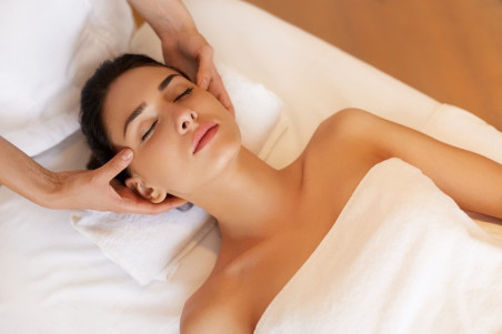 Hotel Marina Portals: Moisturising Facial+Spa