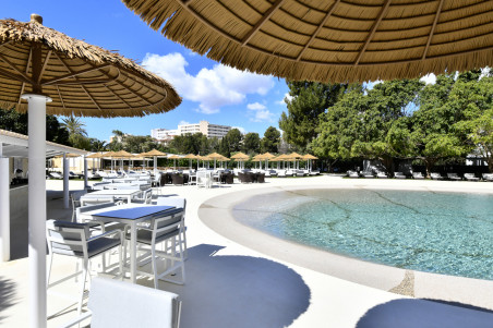 Hotel Marina Portals: Cama balinesa+Piscina+Almuerzo para 2