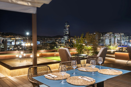 Hotel Pere IV: Cena "al fresco"Rooftop para 2