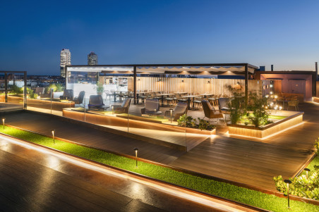 Hotel Pere IV: Diner"al fresco" Rooftop