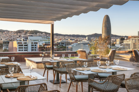 Hotel Pere IV: Lunch Roof Top for 2