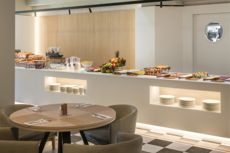 Hotel Aeroport Girona: Breakfast+Spa