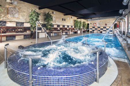 Hotel Aeroport Girona: Desayuno+Spa