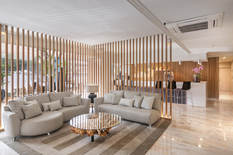 Hotel Ciutat del Prat: Rest between... Hotel Ciutat del Prat: Rest between...